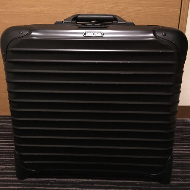 セール 登場から人気沸騰 RIMOWA - リモワ トパーズ ステルス ビジネス