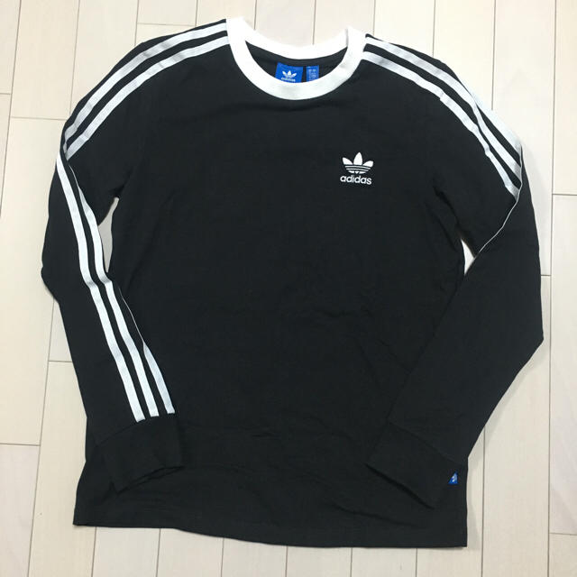 adidas(アディダス)の【新品未使用】UK10 アディダス オリジナルス 3ストライプ ロング Tシャツ レディースのトップス(Tシャツ(長袖/七分))の商品写真