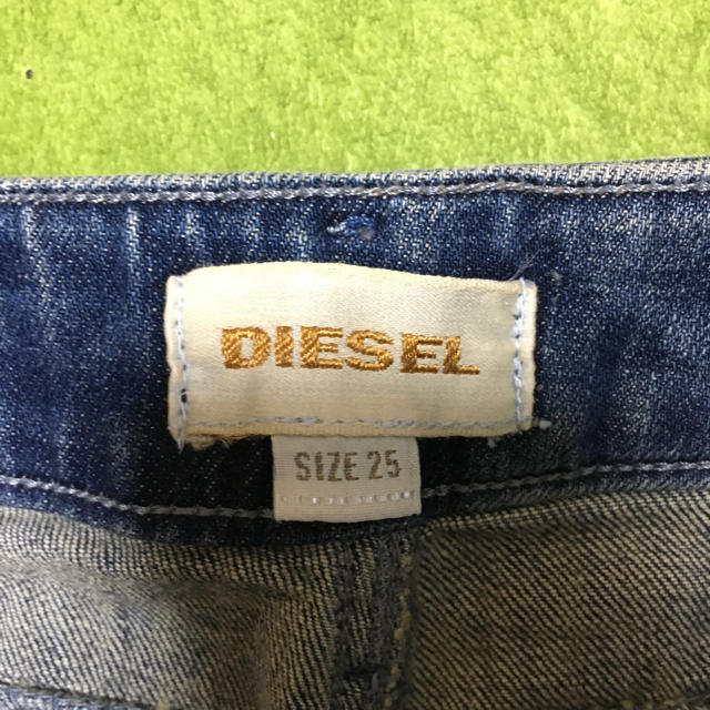 DIESEL(ディーゼル)の【処分特価】DIESEL デニムタイトミニスカート レディースのスカート(ミニスカート)の商品写真