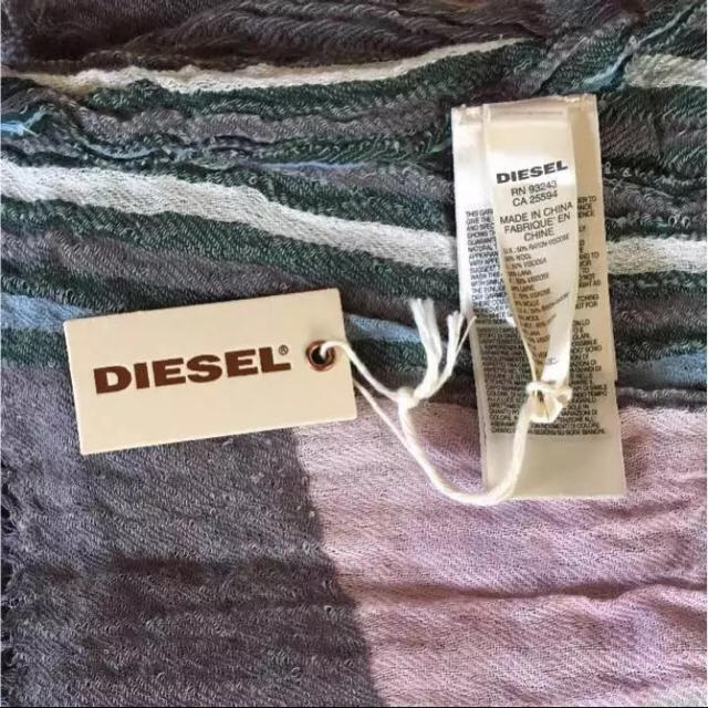 DIESEL(ディーゼル)のディーゼル メンズ レディース ロゴマルチカラー フリンジ 大判 ストール レディースのファッション小物(ストール/パシュミナ)の商品写真