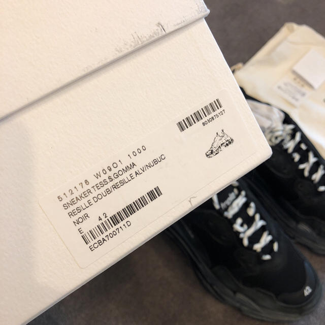 Balenciaga(バレンシアガ)の3.22 阪急メンズ館購入 42 バレンシアガ トリプル triple s メンズの靴/シューズ(スニーカー)の商品写真