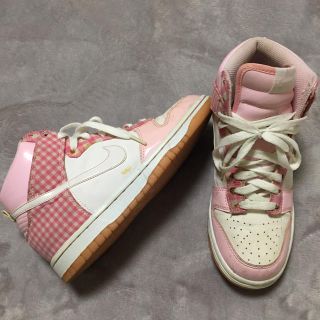 ナイキ(NIKE)のNIKE♡ピンクギンガムチェックハイカットスニーカー♡(スニーカー)