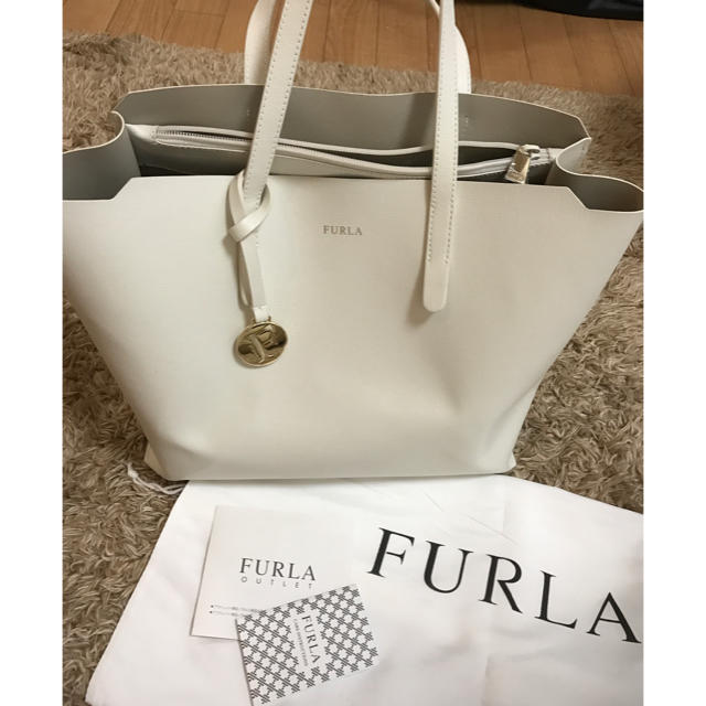 Furla - FURLA フルラ バッグ 白の通販 by gracias's shop｜フルラならラクマ