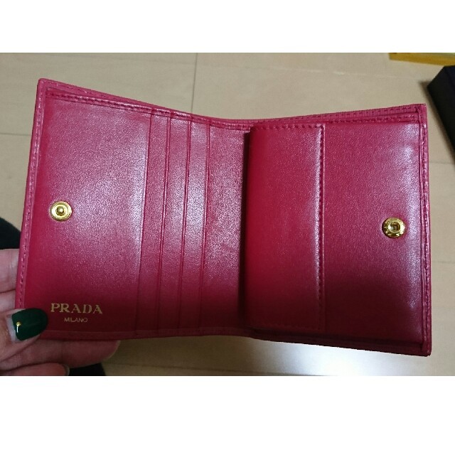 PRADA プラダ 財布 美品 3