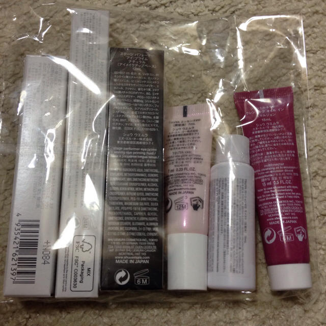 shu uemura(シュウウエムラ)の【やな様専用】shu uemura 福袋商品 コスメ/美容のベースメイク/化粧品(その他)の商品写真