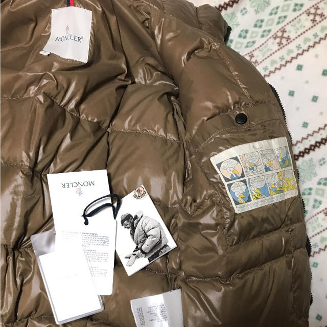 MONCLER(モンクレール)のMONCLER  AUBURN  美品   メンズのジャケット/アウター(ダウンジャケット)の商品写真