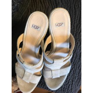 UGG(レザー ・ サンダル)のフリマアイテム一覧 UGG(レザー ・ サンダル)のフリマアイテム一覧