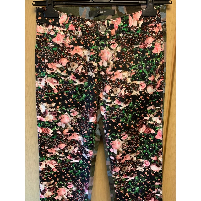 プリント GIVENCHY 花柄 フローラル デニムパンツの通販 by adgjm's