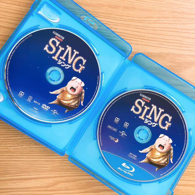 UNIVERSAL ENTERTAINMENT(ユニバーサルエンターテインメント)のSING/シング ブルーレイ+DVDセット [Blu-ray] エンタメ/ホビーのDVD/ブルーレイ(キッズ/ファミリー)の商品写真