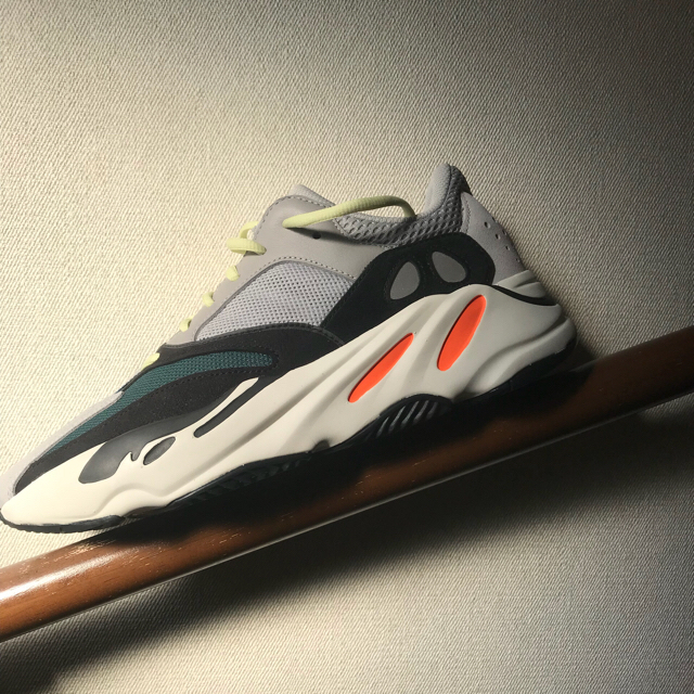 adidas - yeezy wave runner 700 28.5cm