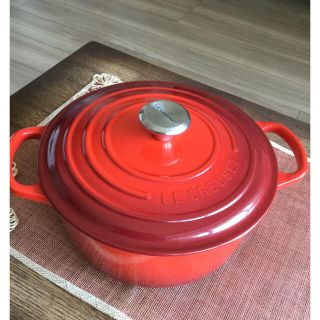 ルクルーゼ(LE CREUSET)のルクルーゼ ココットロンド 22 チェリーレッド(鍋/フライパン)