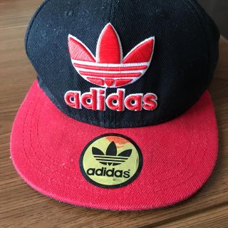 アディダス(adidas)のadidasスナップバック キャップ(キャップ)