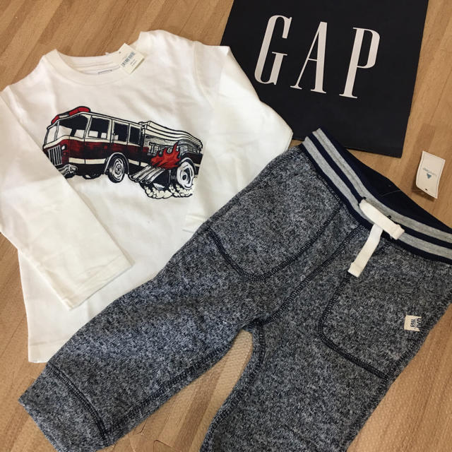 GAP(ギャップ)のベビーギャップ 長ズボン のみ キッズ/ベビー/マタニティのキッズ服男の子用(90cm~)(Tシャツ/カットソー)の商品写真