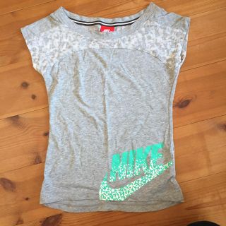 ナイキ(NIKE)のNIKE オシャレTシャツ(Tシャツ/カットソー)