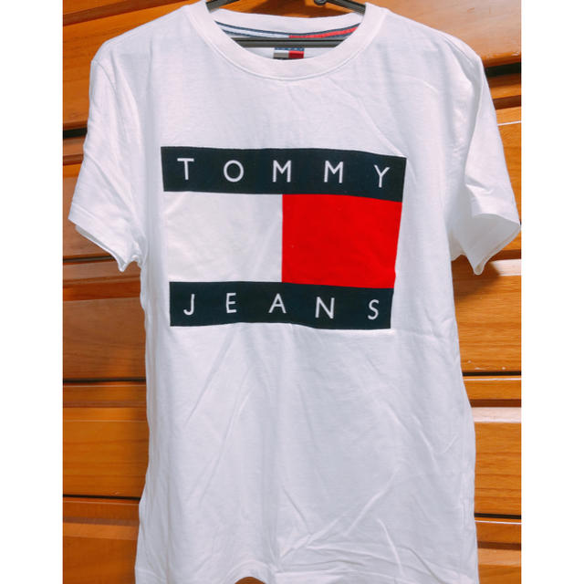 TOMMY(トミー)のTOMMY JEANS Tシャツ メンズのトップス(Tシャツ/カットソー(半袖/袖なし))の商品写真