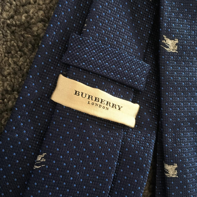BURBERRY(バーバリー)の専用！バーバリー青色ドット柄ネクタイ メンズのファッション小物(ネクタイ)の商品写真