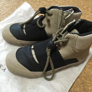 ザラキッズ(ZARA KIDS)の専有！ザラ スニーカー(スニーカー)