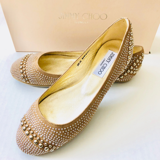 JIMMY CHOO(ジミーチュウ)の【未使用】Jimmy Chooジミーチュウスタッズスエード35 1/2(23cm レディースの靴/シューズ(ハイヒール/パンプス)の商品写真