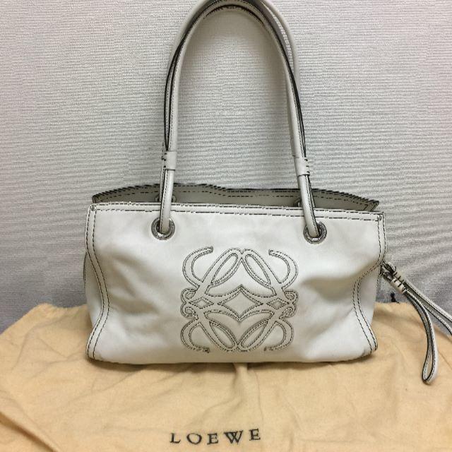 ロエベ　LOEWE　ショルダーバッグ　白