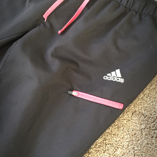 adidas(アディダス)のadidas training pants 7分丈 スポーツ/アウトドアのトレーニング/エクササイズ(ウォーキング)の商品写真