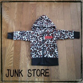 ジャンクストアー(JUNK STORE)のJUNKSTOREﾚｵﾊﾟ柄ﾊﾟｰｶｰ(その他)