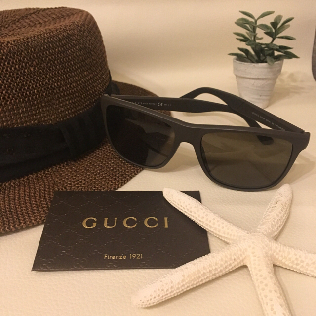 Gucci(グッチ)の新品  GUCCI  グッチ  サングラス レディースのファッション小物(サングラス/メガネ)の商品写真