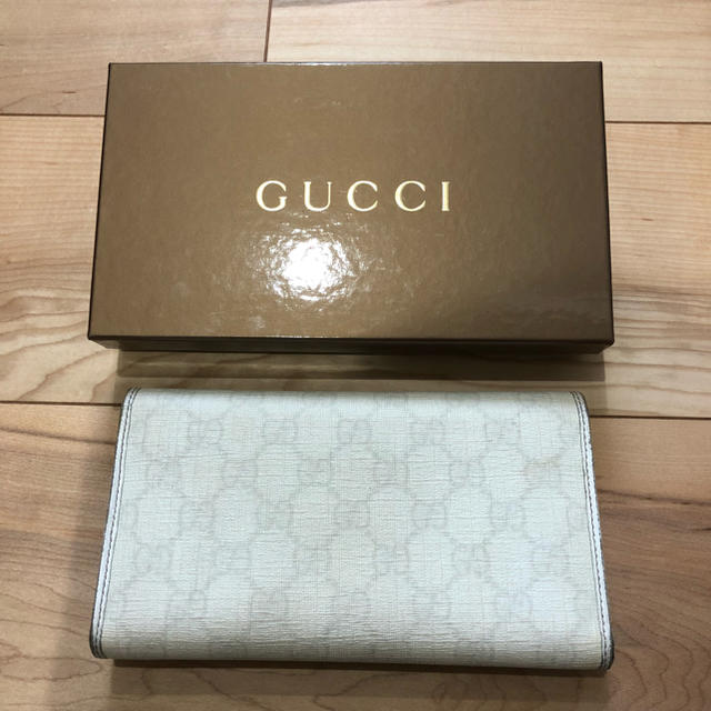 Gucci(グッチ)のGUCCI 長財布 レディースのファッション小物(財布)の商品写真