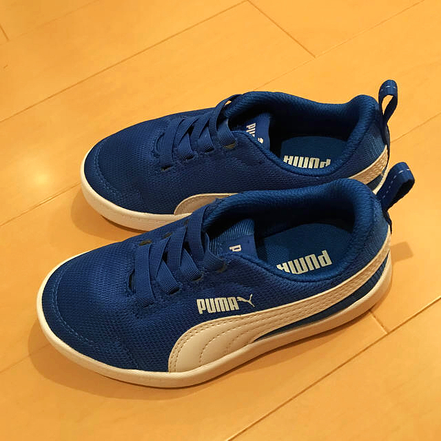 Puma プーマ 青 スニーカー 紐なしデザイン 17センチの通販 By Theshop プーマならラクマ