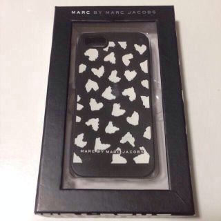 マークバイマークジェイコブス(MARC BY MARC JACOBS)の❤️マークiPhoneケース値下げ❤️(モバイルケース/カバー)