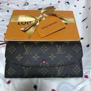 ルイヴィトン(LOUIS VUITTON)の【新品】ルイヴィトンポルトフォイユ エミリー フューシャピンク モノグラム (財布)