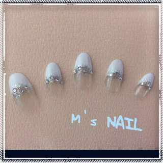 白フレンチ♡ラメかけNAIL