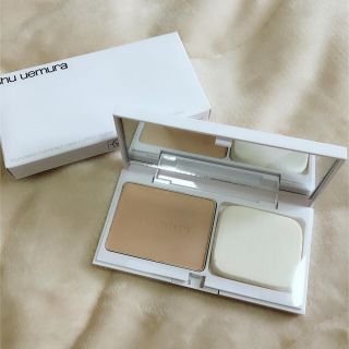 シュウウエムラ(shu uemura)の【新品】シュウウエムラ ホワイトニング パウダーファンデーション564(ファンデーション)