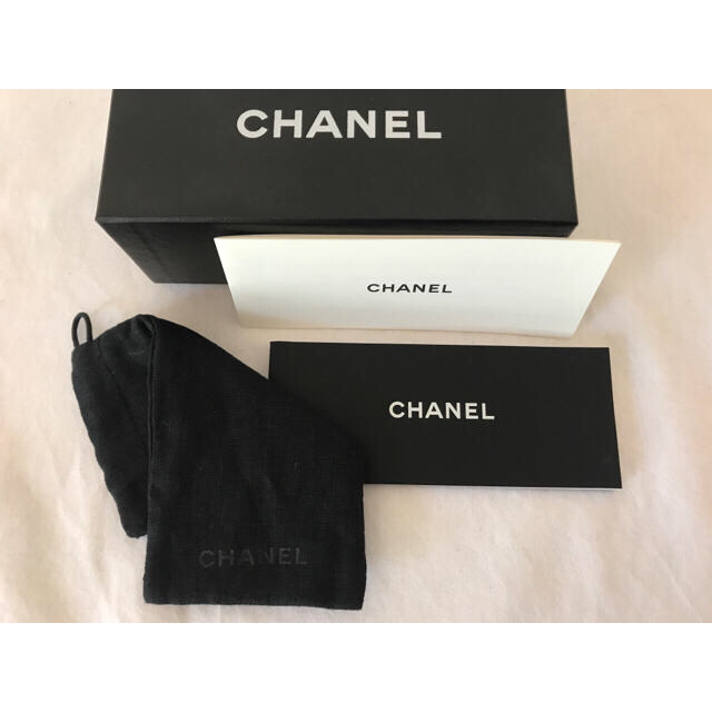 CHANEL(シャネル)のシャネル　サングラス　ＣＨＡＮＥＬ レディースのファッション小物(サングラス/メガネ)の商品写真