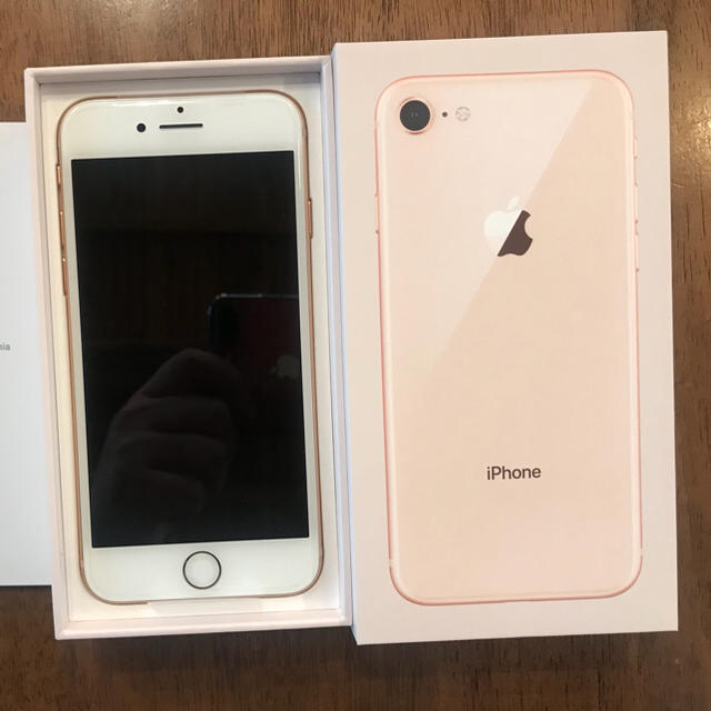 最安値級価格 ゴールド 64gb iPhone8 iPhone Gold docomo ドコモ スマートフォン本体 