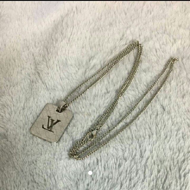 LOUIS VUITTON(ルイヴィトン)の【ルイヴィトン】パンダンティフ ネックレス メンズのアクセサリー(ネックレス)の商品写真