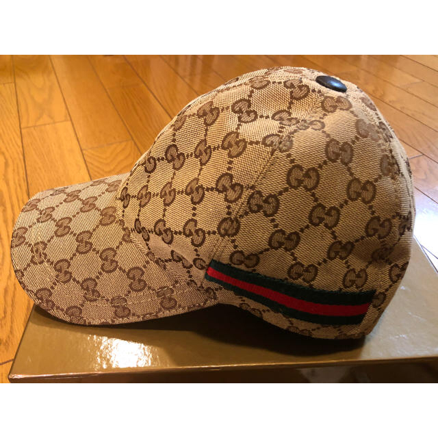 Gucci(グッチ)のGucci ベースボールキャップ 正規品 メンズの帽子(キャップ)の商品写真