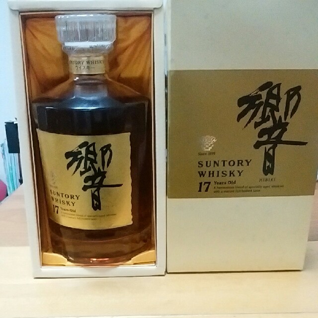 【即納】 サントリーウイスキー 響17年ゴールドラベル 食品/飲料/酒
