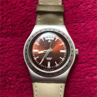 スウォッチ(swatch)のswatch 中古 赤い文字盤♪ 日付機能つき(腕時計)