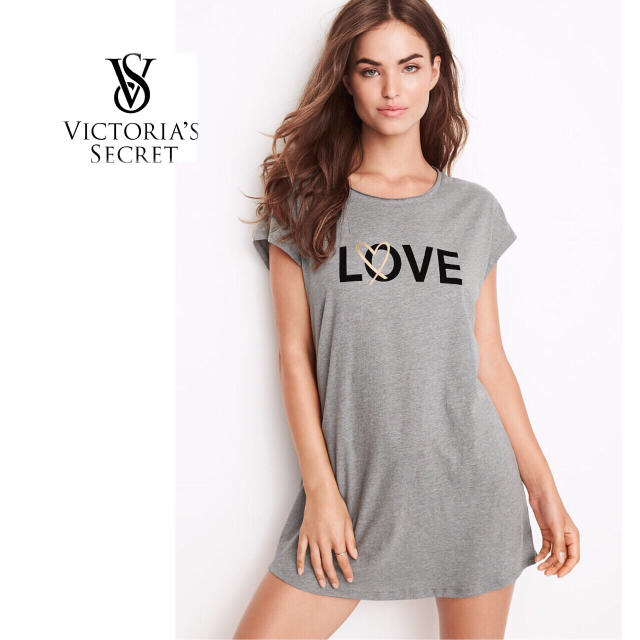 Victoria's Secret(ヴィクトリアズシークレット)のおしゃれ & 可愛い ★ VSルームウェア 半袖 ロン T ★ 新品✨ レディースのトップス(Tシャツ(半袖/袖なし))の商品写真