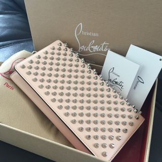 クリスチャンルブタン(Christian Louboutin)の新品未使用クリスチャンルブタン♡ピンクベージュ長財布(財布)