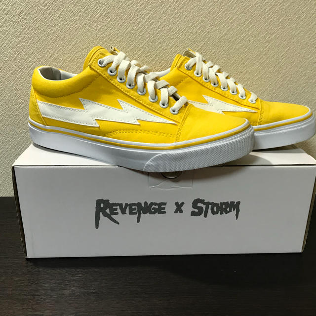 REVENGE×STORM 27センチ 黄色 日本限定 メンズの靴/シューズ(スニーカー)の商品写真