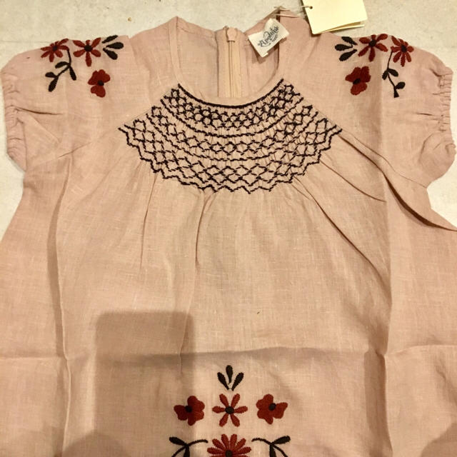 新品 apolina kids 今季完売ワンピース M(3-5Y) 新品 apolina kids 今季完売ワンピース M(3-5Y)