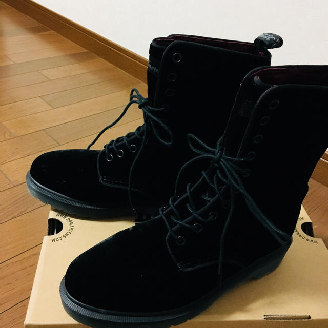 ほぼ未使用Dr.Martens スエード シューズ