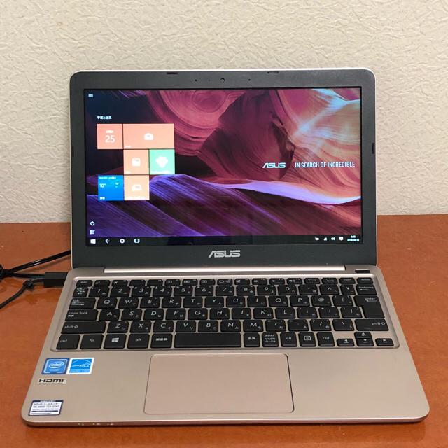 ノートPCASUS Vivobook E200HA