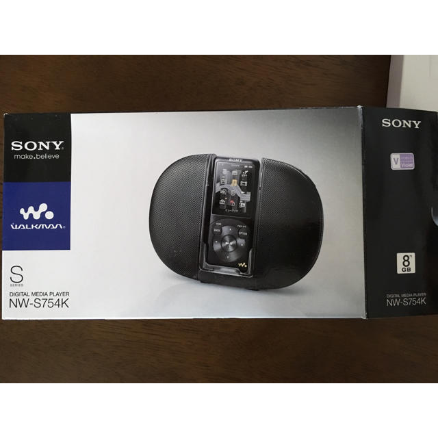 WALKMAN(ウォークマン)のsony WALKMAN パープル スマホ/家電/カメラのオーディオ機器(ポータブルプレーヤー)の商品写真