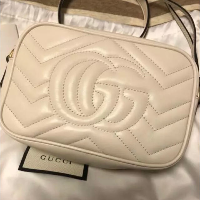 Gucci(グッチ)のGUCCI ggマーモント ミニ 未使用 レディースのバッグ(ショルダーバッグ)の商品写真