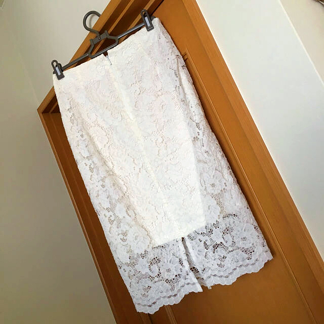 GU(ジーユー)のGU✧*̣̩⋆̩☽⋆゜レースタイトスカート レディースのスカート(ひざ丈スカート)の商品写真