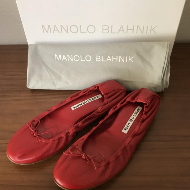 MANOLO BLAHNIK(マノロブラニク)の1時間着用マノロブラニクバレエシューズ35 ポルセリ レペット drawer レディースの靴/シューズ(バレエシューズ)の商品写真