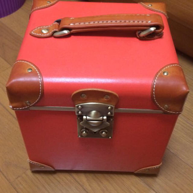 Jewelna Rose(ジュエルナローズ)のバニティバッグ レディースのバッグ(ハンドバッグ)の商品写真
