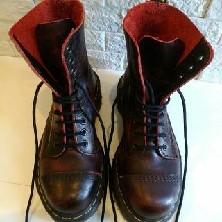 ドクターマーチン(Dr.Martens)の【限定値下げ】劇レア!!　超レトロ　美品ドクターマーチン10ホールブーツ　24㎝(ブーツ)